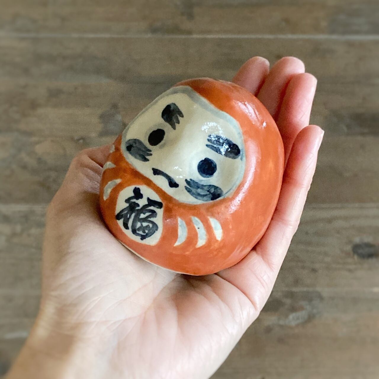 だるま　(染付・上絵)