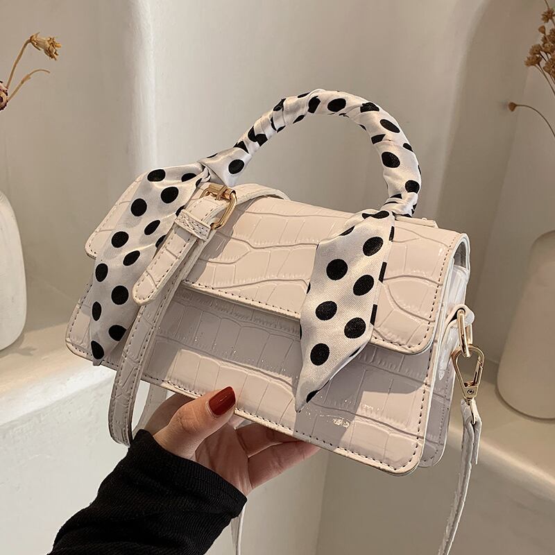 スカーフ レッド シルク スクウェア メッセンジャーバッグ Tiancai_Wing_Bag21685991172