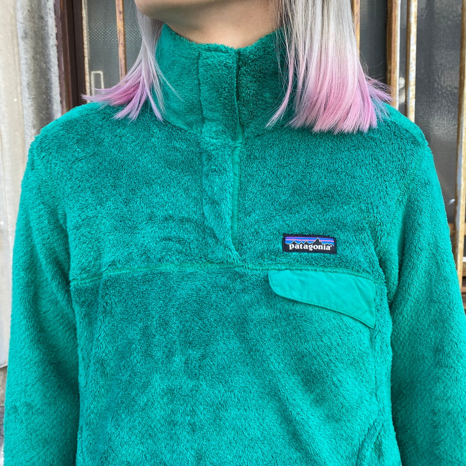 Patagonia スナップボタン フリーススウェット 花柄  レディースM