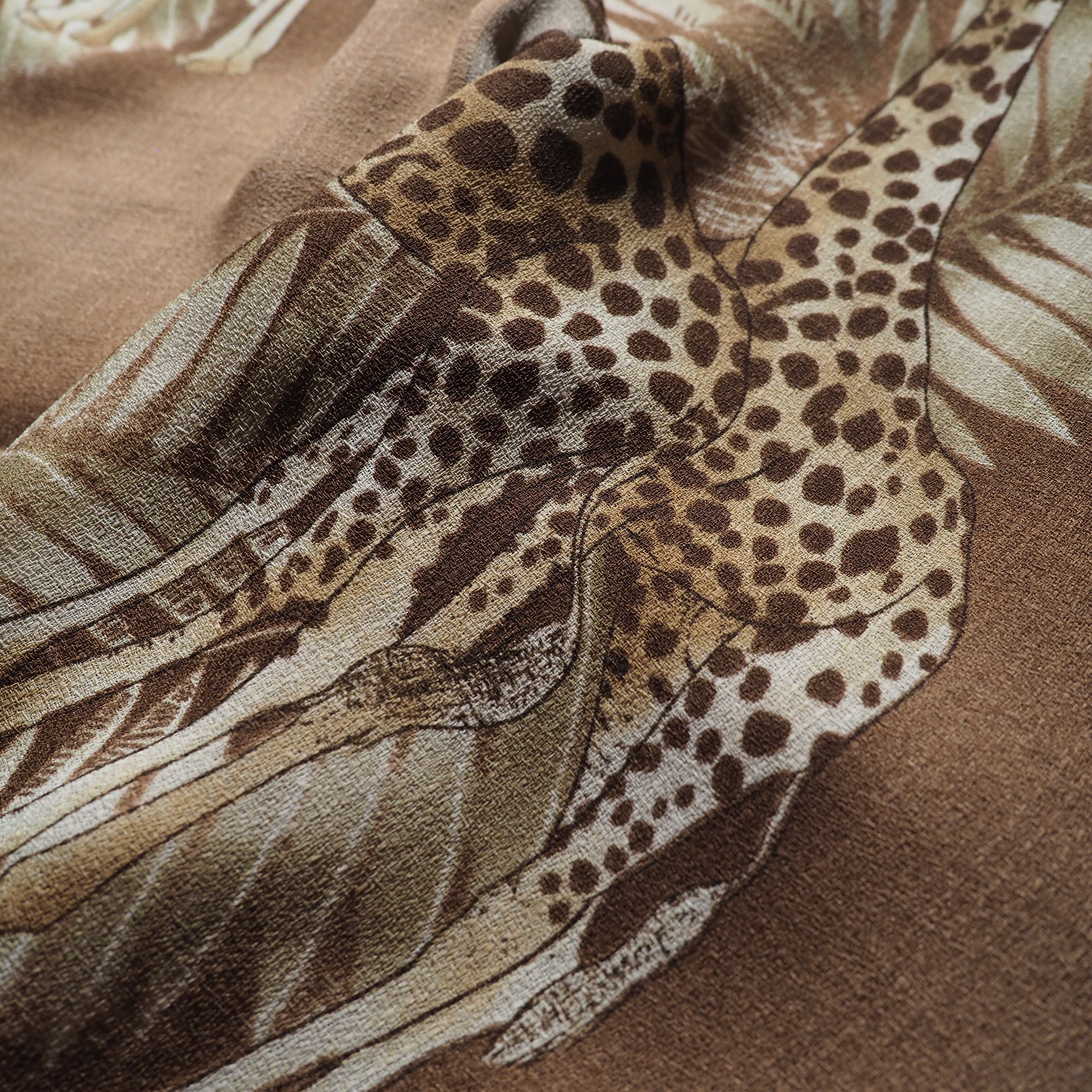 1990s African Sepia animal full pattern Design vintage Drape loose shirt
