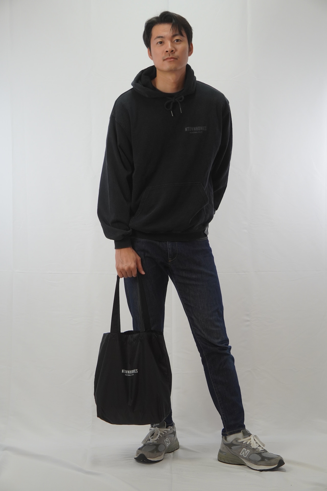 【受注生産】NYLON LOGO BAG color Black - 14