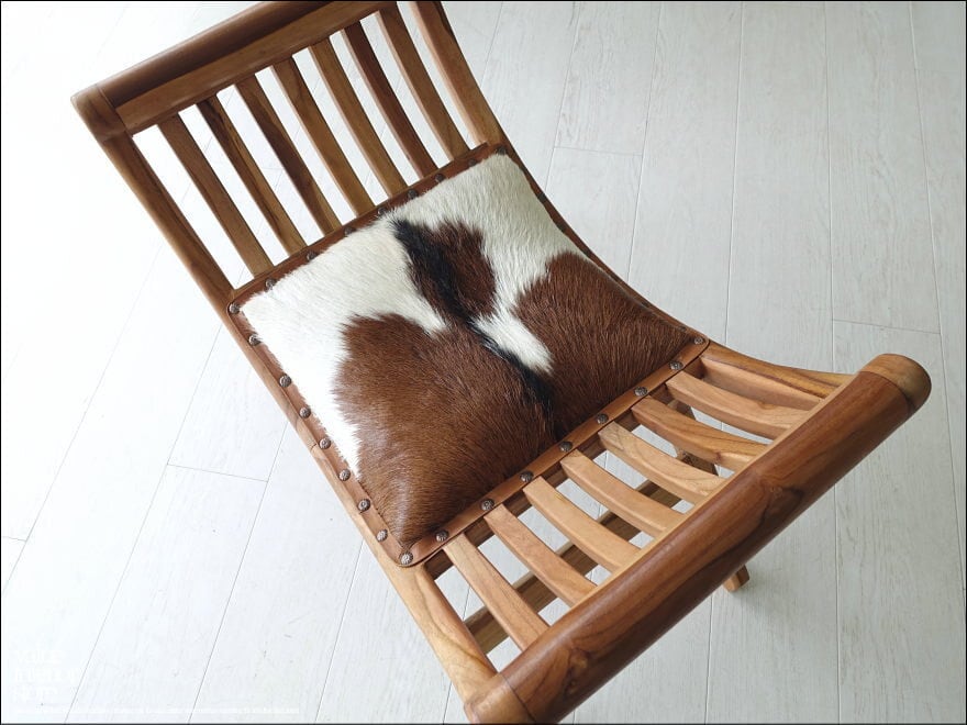 茨城県笠間市より 天然木 無垢材 椅子と机のセット チーク材？ マレーシア製 茨城県笠間市より 天然木 無垢材 椅子と机のセット チーク材