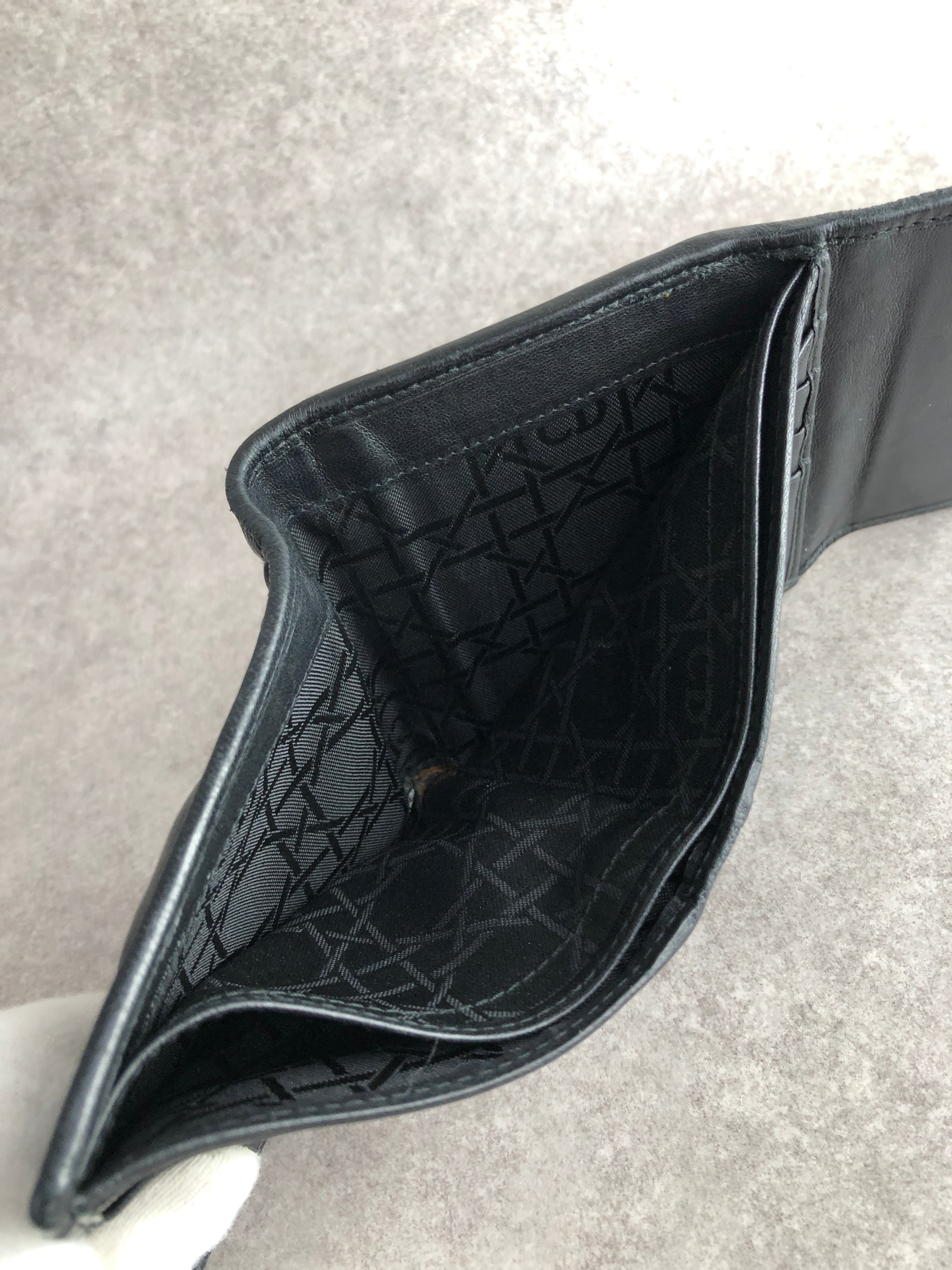 Christian Dior クリスチャン ディオール カナージュ 財布 ブラック