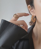 ボビーナリング/023057