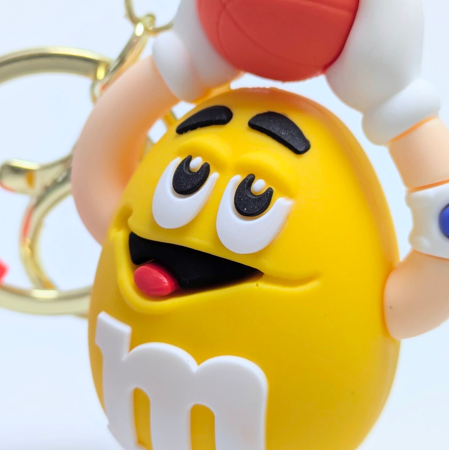 【 m&m's  ( エムアンドエムズ )  】3D Rubber KeyHolder / 3Dラバーキーホルダー バスケットボール / YELLOW〚アメリカン雑貨 アメトイ〛