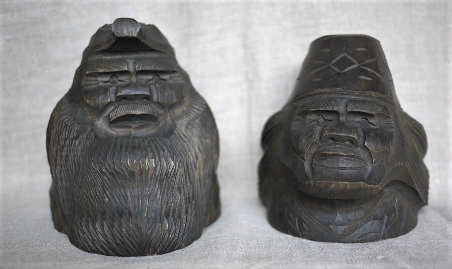 アイヌ民族一刀彫男女面一対二ポポ壁掛飾り北海道民芸品