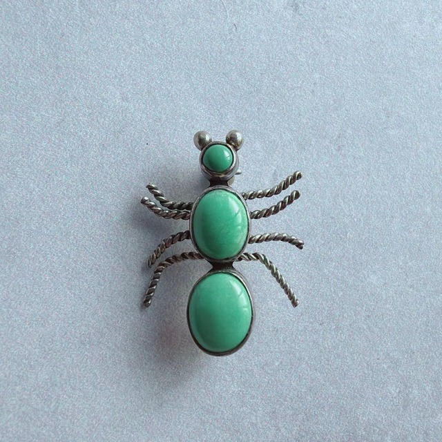 【J388】ヴィンテージ ターコイズ　スパイダー　蜘蛛　ブローチ