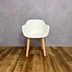 MAGIS SUBSTANCE armchair SD5020a 日本仕様 plywood legs natural × white マジス サブスタンス アームチェア レッグス ナチュラル × ホワイト デザイナーズ家具 保証あり【未使用品】【250サイズ】