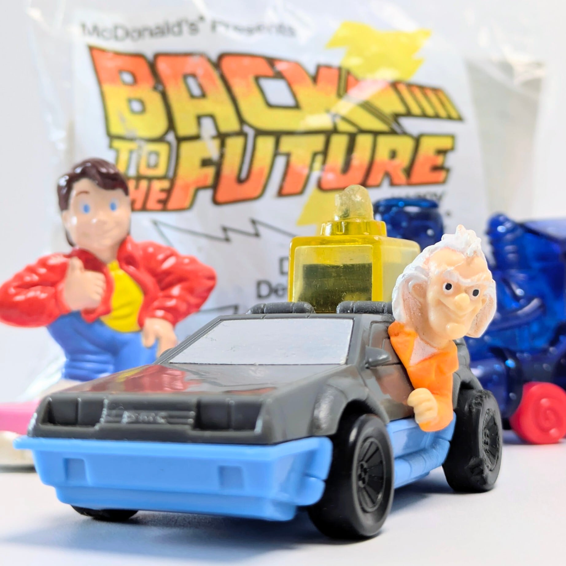 ☆ DEADSTOCK / VINTAGE 1991 ☆【 McDonald's ( マクドナルド ) 】1991年マクドナルドミールトイ『 バック・トゥ・ザ・フューチャーアニメシリーズ』ドク&デロリアン未開封 / ハッピーミール 〚アメリカン雑貨 アメトイ〛