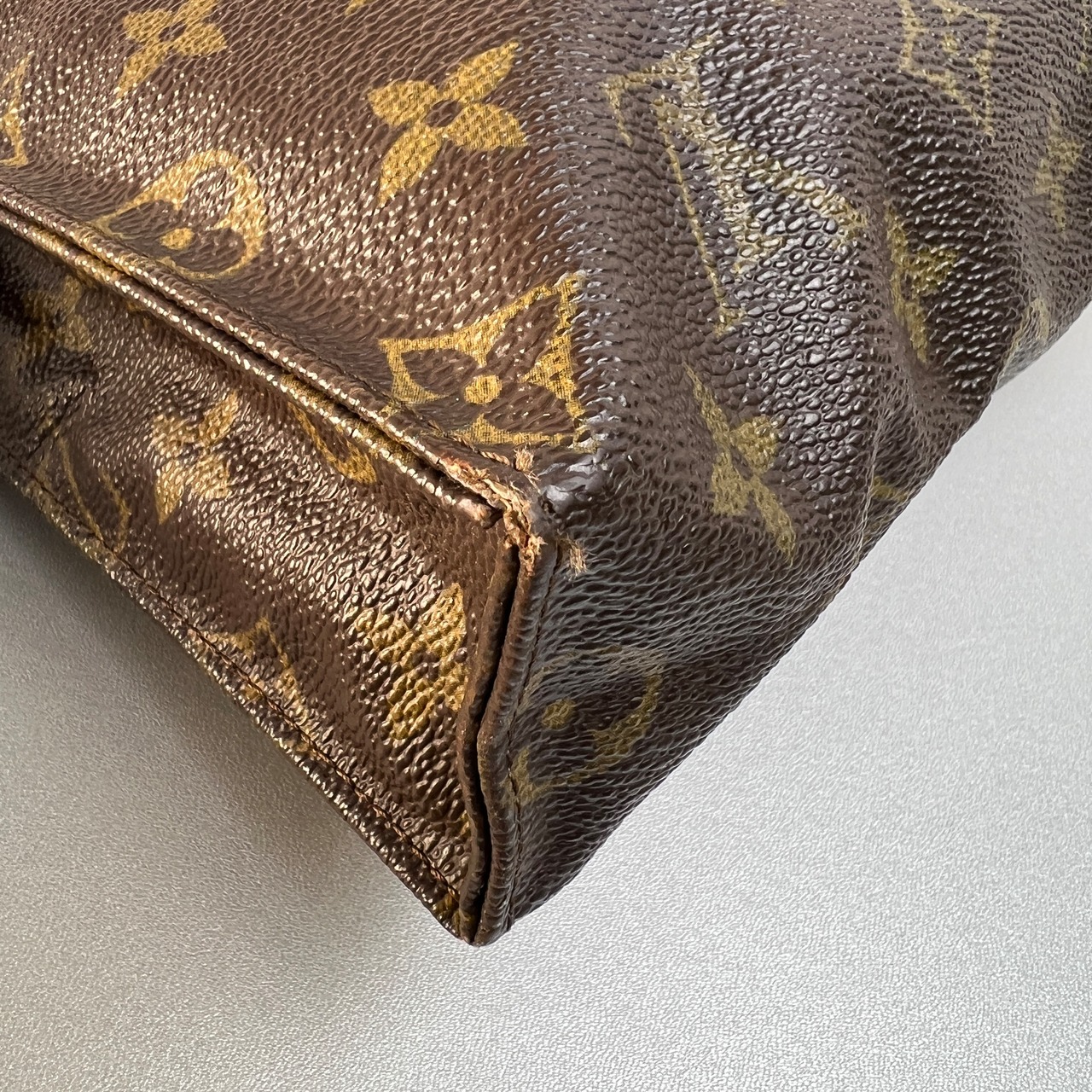LOUIS VUITTON ルイヴィトン モノグラム LV   レザー ハンドバッグ ブラウン A-12098
