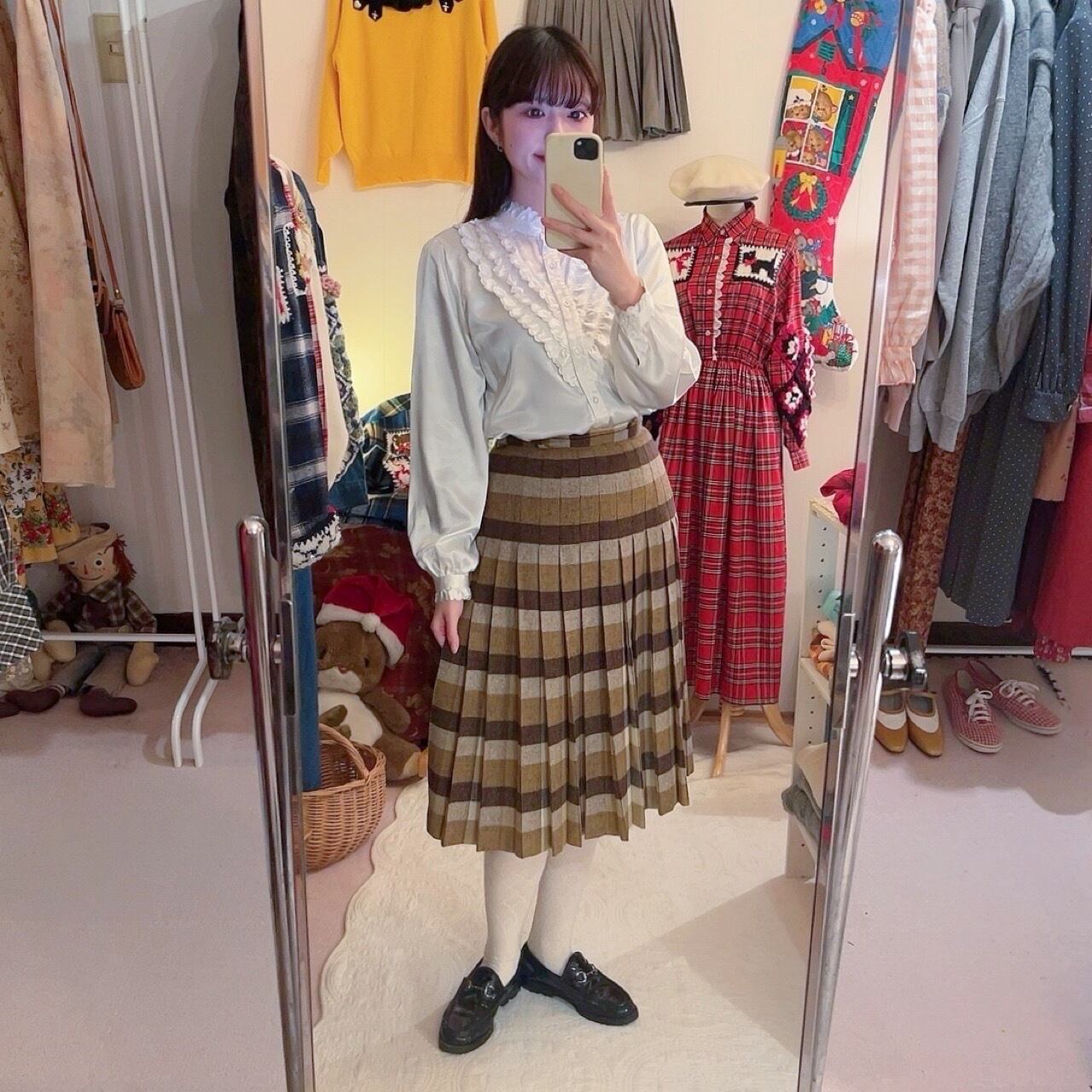 brown block check tuck skirt