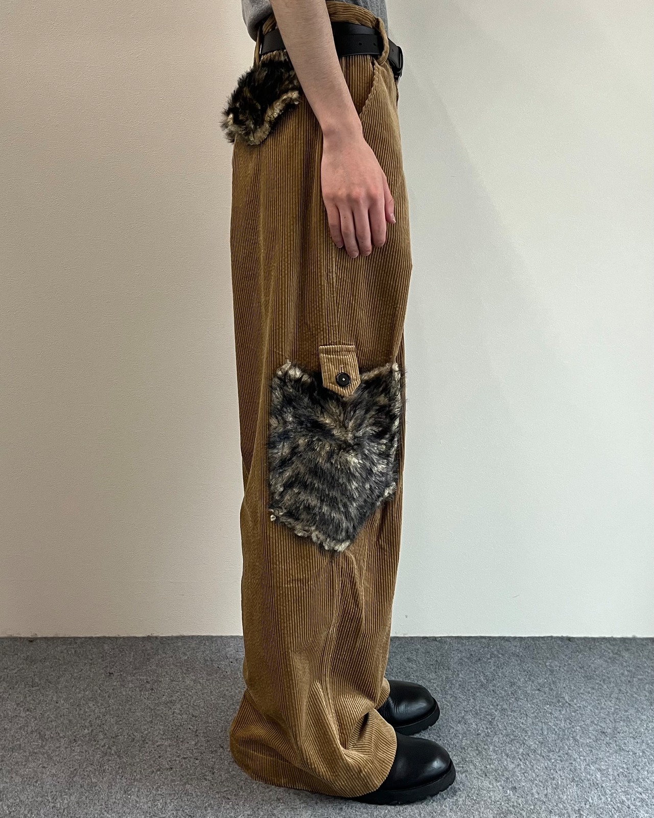 【26/AW Oscar Ouyang】Brown corduroy cargo trousers