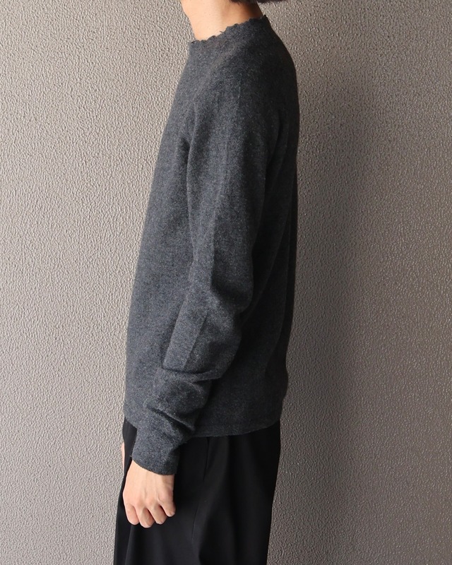 【Dior】mock neck knit