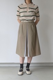 Box pleated midi skirt