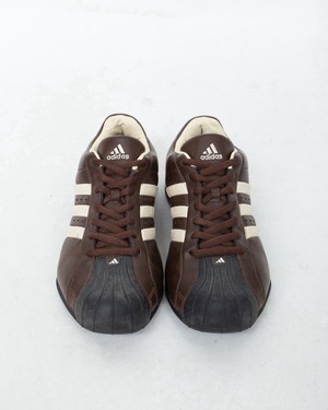 "adidas" design rubber sole sneaker