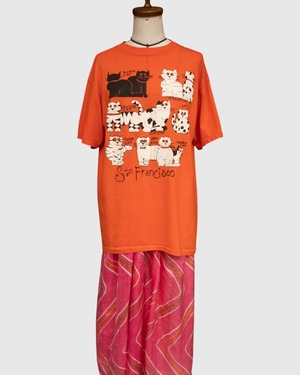 【古着】90’ｓSan Francisco土産 ねこ沢山発泡プリント オレンジT