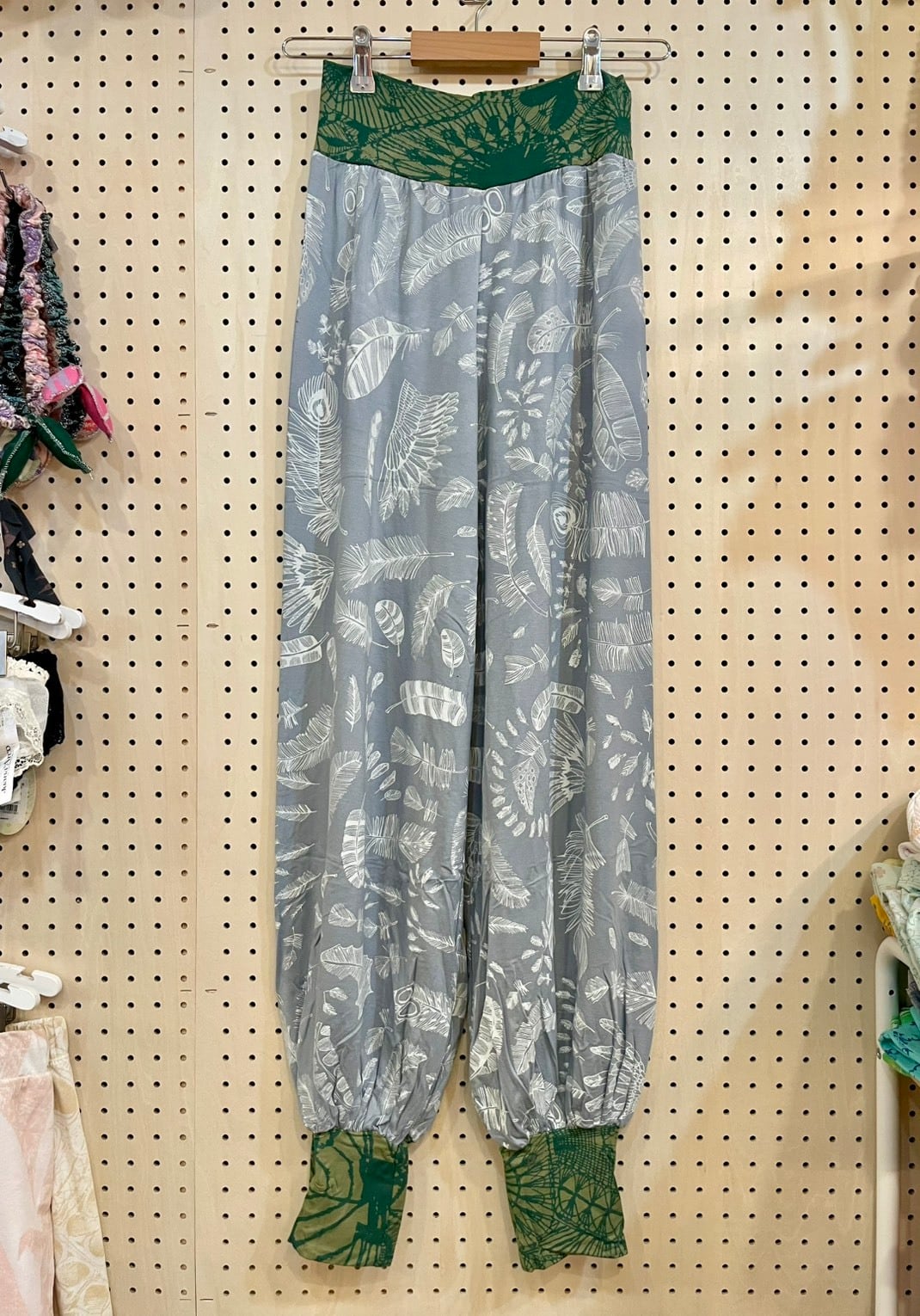 新品　希少ミネグラ　ホァナデアルコ　定番アラジンパンツ　ホワイトグレー　毛糸柄 アラジンパンツ | Juana de Arco