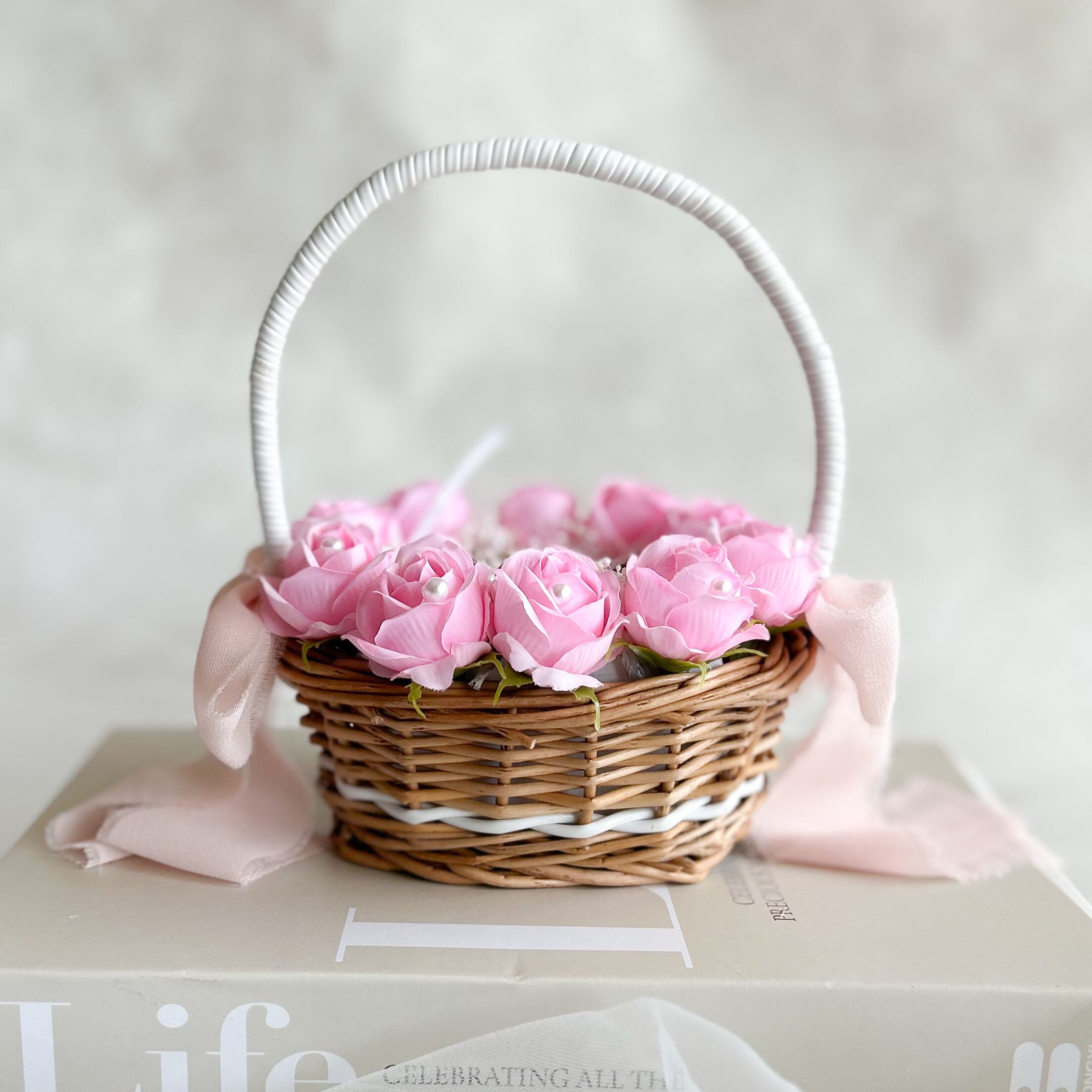 Oval rosepink rose ringpillow(造花)