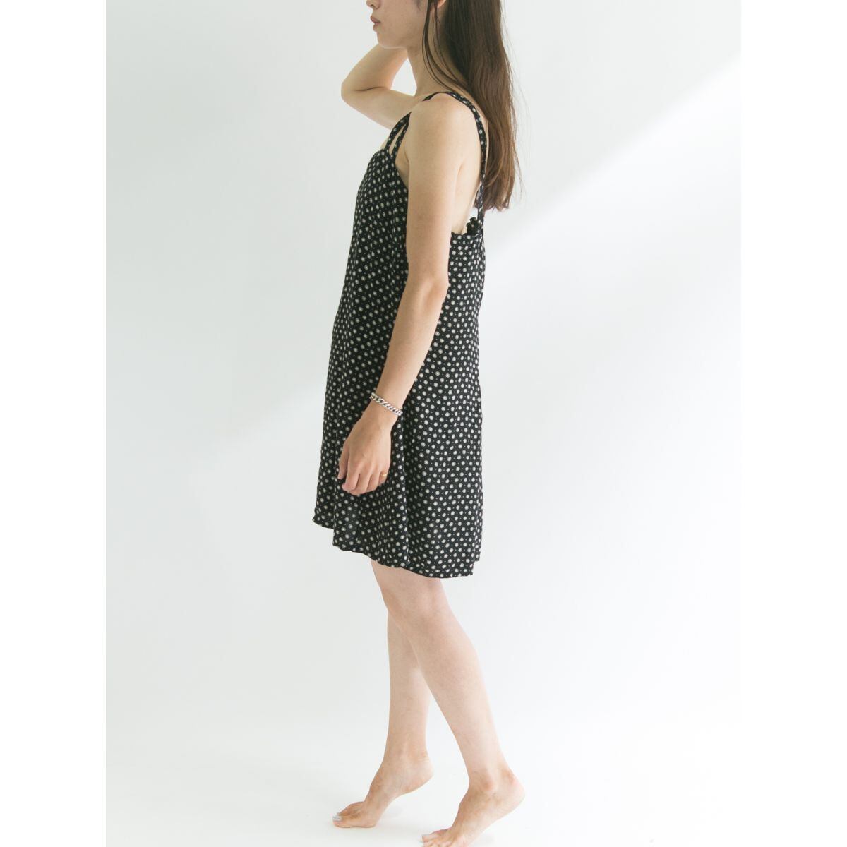 【UNITED COLORS OF BENETON】Made in Italy sleeveless one-piece（イタリア製 キャミソール）8e