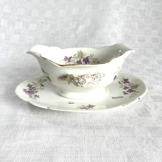 ソーシエール　すみれのソース入れ　プレート付きソーシ入れ　花器にも　AUX LIONS DE FAIENCE 19twe26