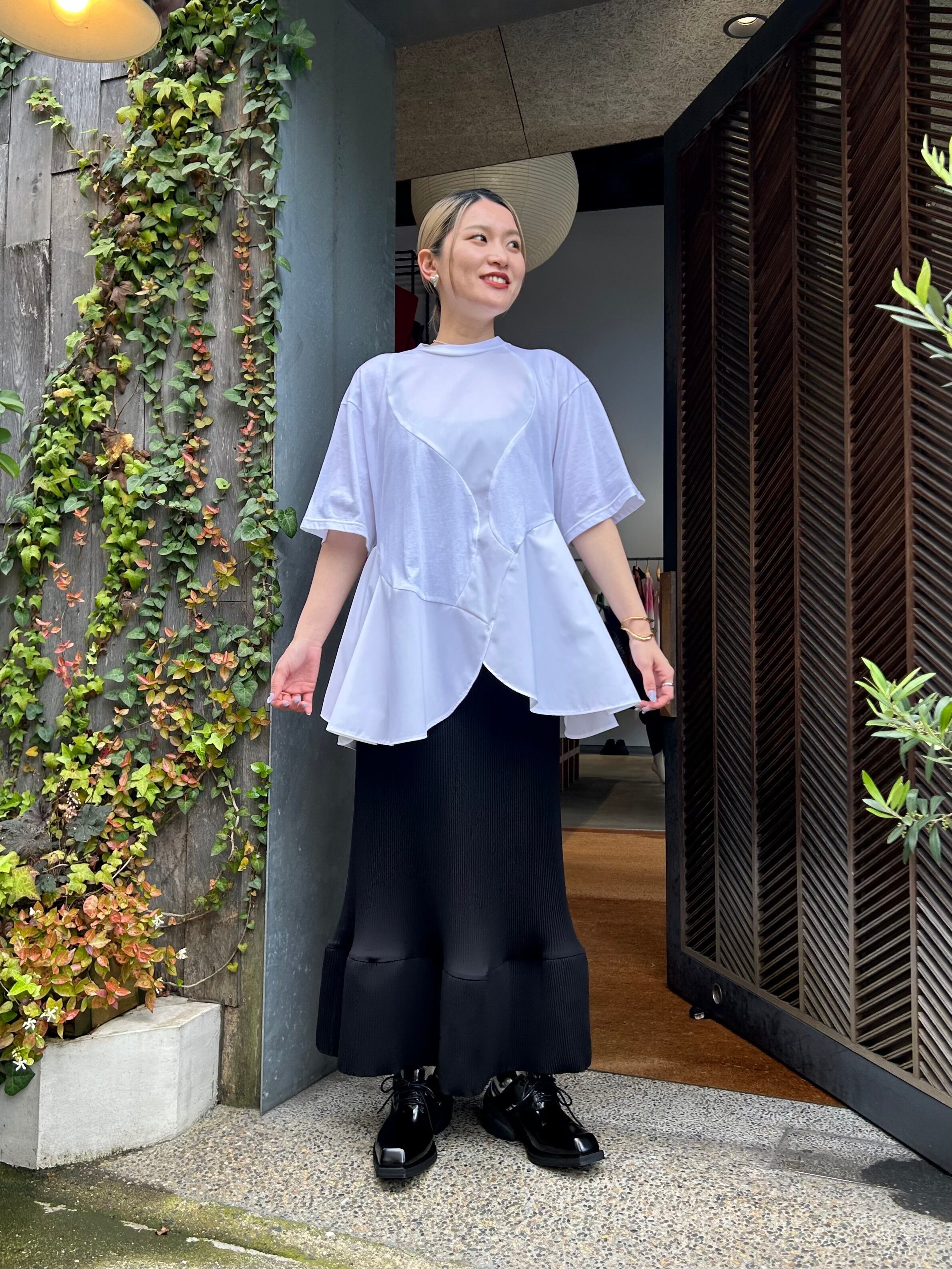 ENFOLD PETAL HEM T-SHIRTS
