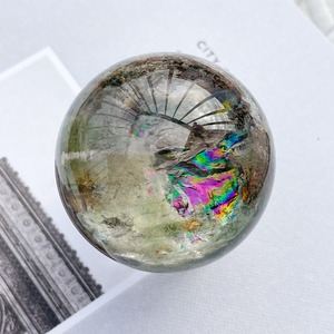 Garden Sphere (素晴らしい虹入り・ガーデン水晶)