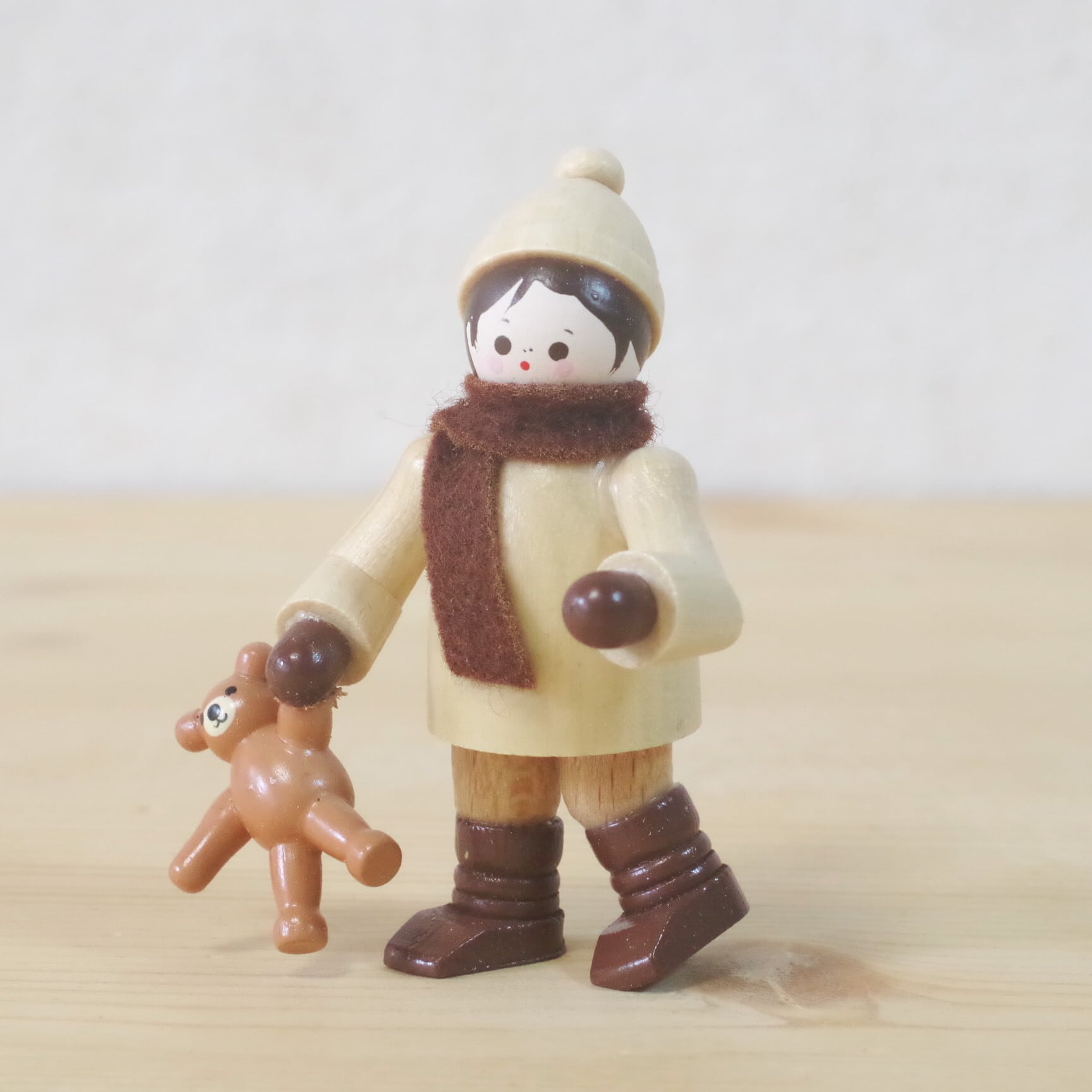 ロミーティール 男の子とテディべア