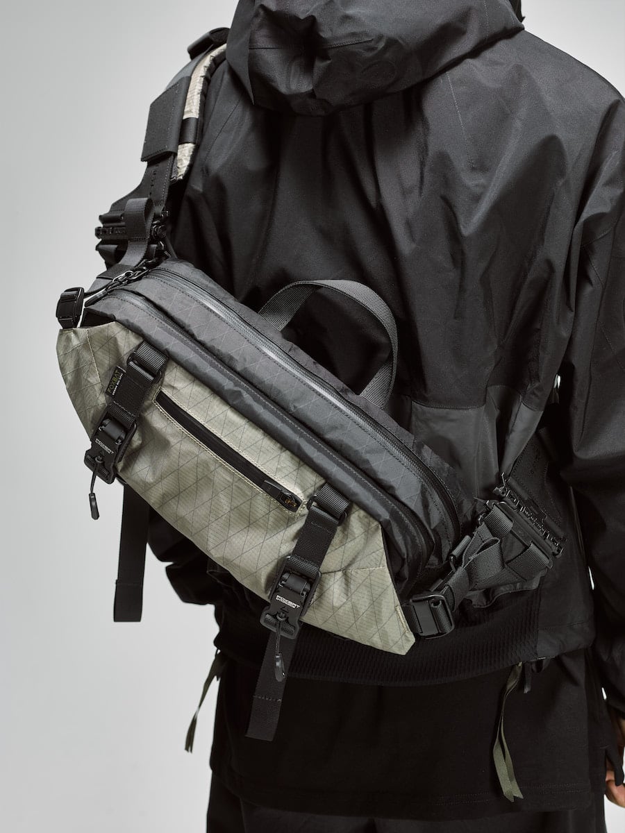 [tomtoc] 5.5L ボディバッグ スリングバッグ メンズ FOXBAT LEG-23-MK2 ショルダーバッグ ラージVer | Pay ID