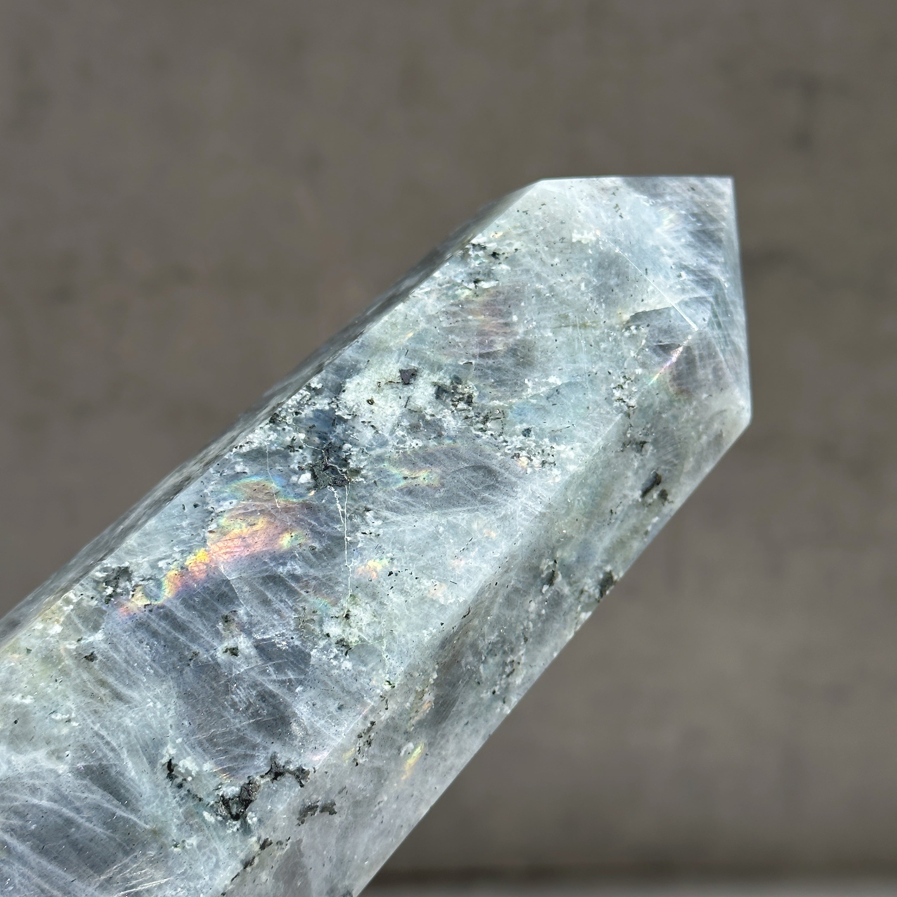 グレーのラブラドライト タワー02◇ Labradorite ◇天然石・鉱物