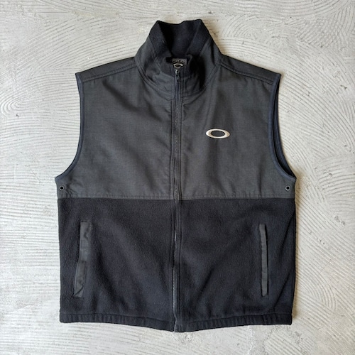 90's OAKLEY / Oversized zip-up vest 90's OAKLEY / Oversized zip-up vest