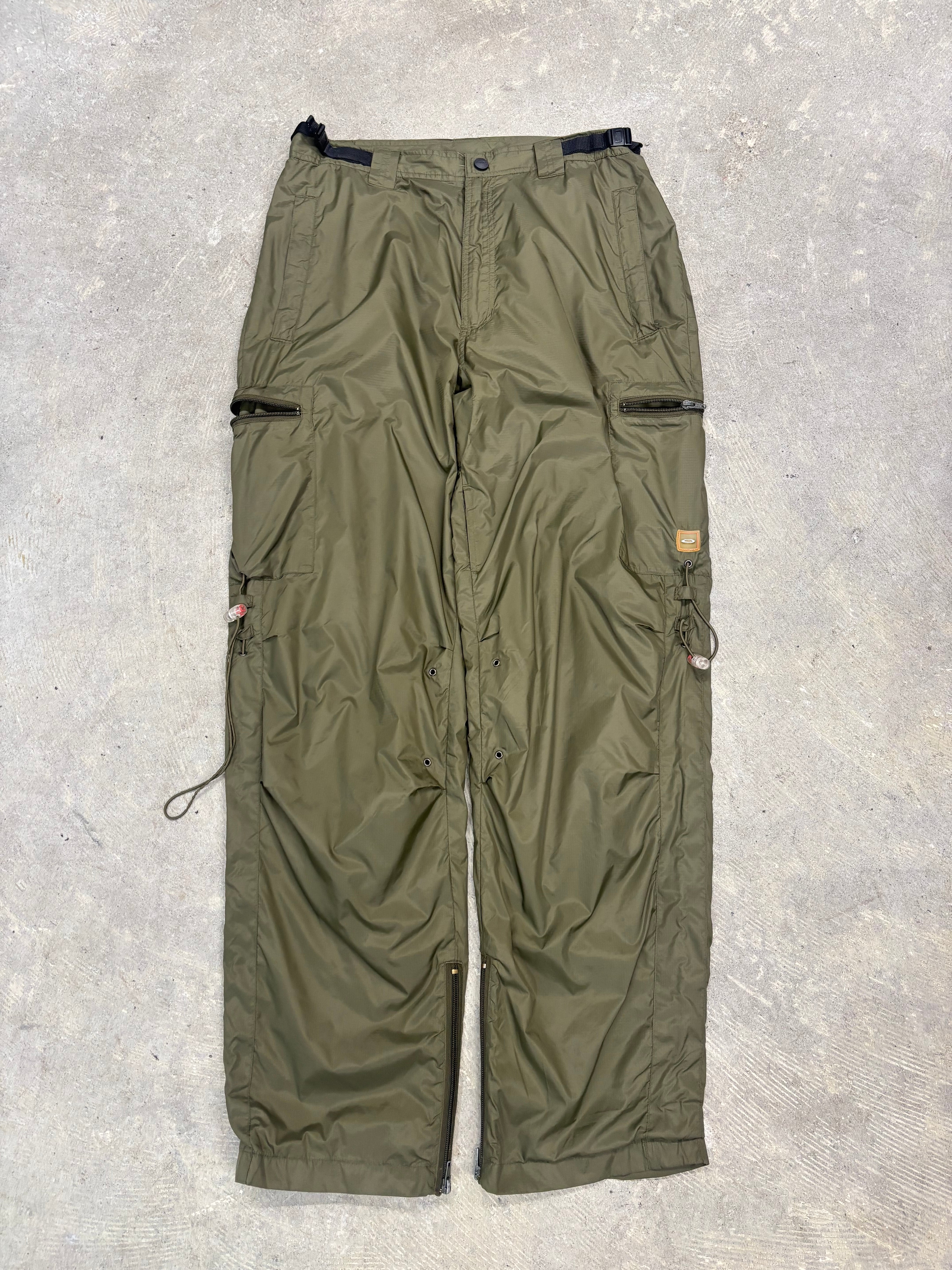 00s “PRADA SPORT” nylon pants | HITOCHIGAI ＆ RΣbiЯth
