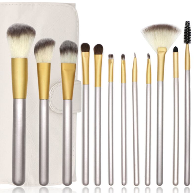 メイクブラシ 12本セット シャンパンゴールド ポーチ付き♡