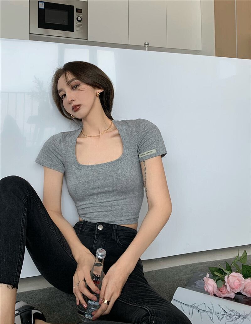 Tシャツ サマーカラーショート薄手ハイウェストウェストブラックトップス 夏物 ピュア スクウェア ブラックストロベリース69744222118