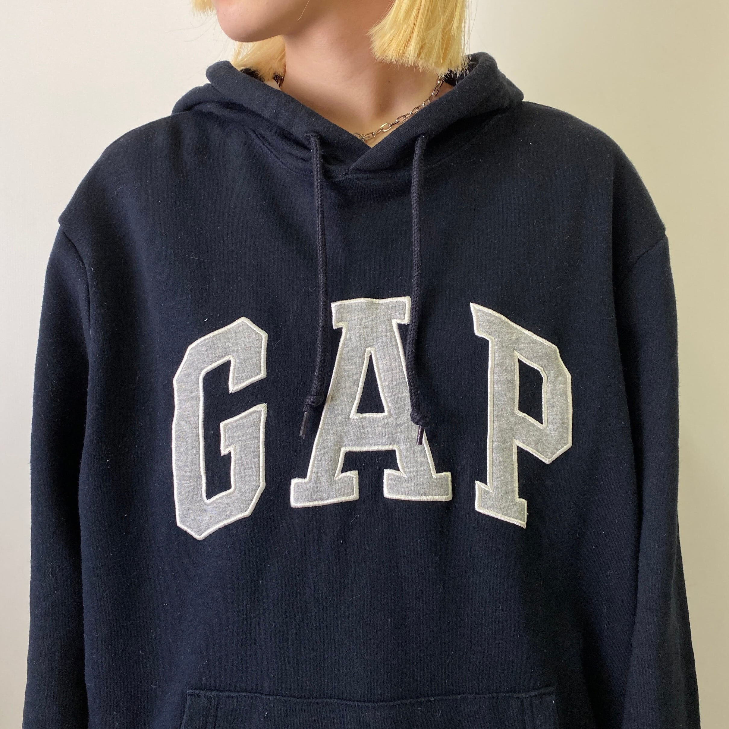 ◇ GAP ギャップ 裏起毛 ロゴ 長袖 プルオーバー パーカー サイズM