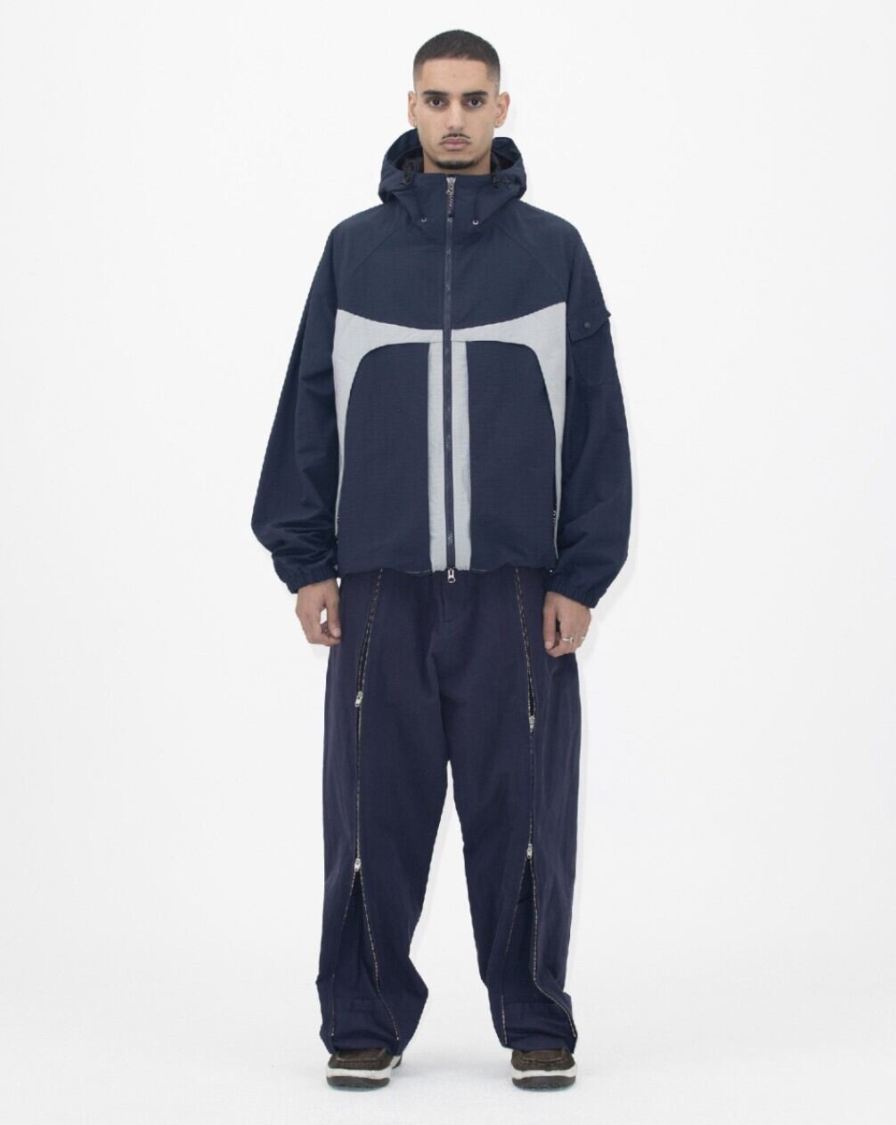 ☆TXT テヒョン 着用！！【YESEYESEE】Zephyros Windbreaker Navy | もごつ