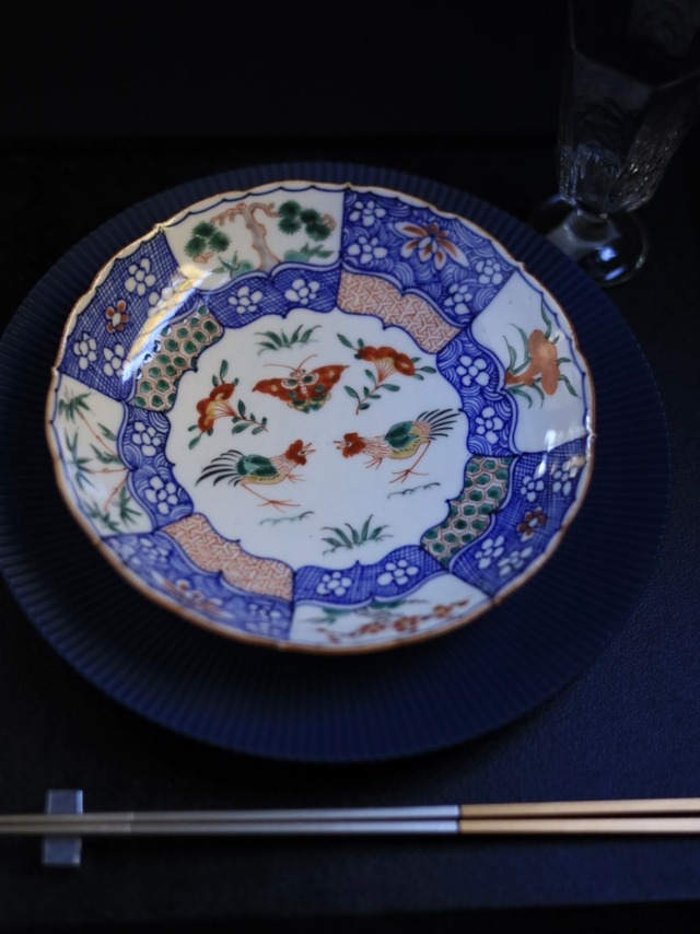 AS　加藤幸治　五彩闘鶏文輪花6寸皿