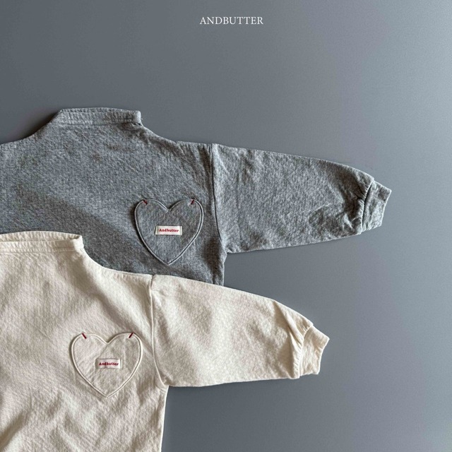 【予約商品】andbutter / Eyelet Heart Turtleneck