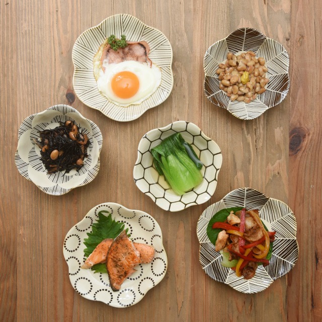 【natural69】【波佐見焼】【粉引釉】【六方押小鉢】 波佐見焼 ボウル プレート 取り鉢 輪花 食器 和風 おしゃれ 大人 和柄 かわいい