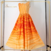 フラダンス 衣装 ワンピース ドレス オレンジ系 ククイ 日本製 Kukui ハワイアンプリント グラデーション ノースリーブ フレア アロハ フラ ダンス レッスン 練習 ダンス衣装 ハワイアンダンス レディース 華やか 鮮やか かわいい おしゃれ フレアワンピース オレンジドレス ハワイアンワンピース プリントワンピース グラデーション柄 カラフル リゾート 旅行 南国風 きれいめ 大人可愛い 上品 ノースリーブワンピース スカート フィットアンドフレア 背面ファスナー ポリエステル 綿混