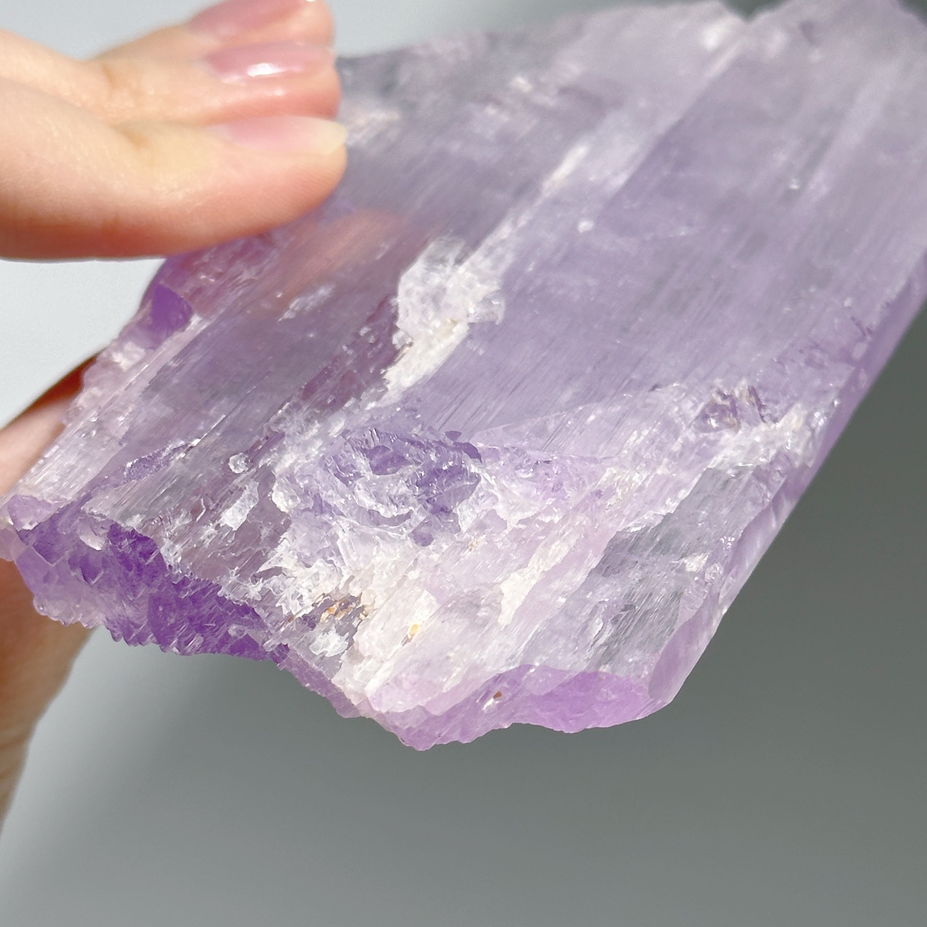 巨大・ハイクォリティ】クンツァイト 原石51◇ Kunzite ◇天然石・鉱物