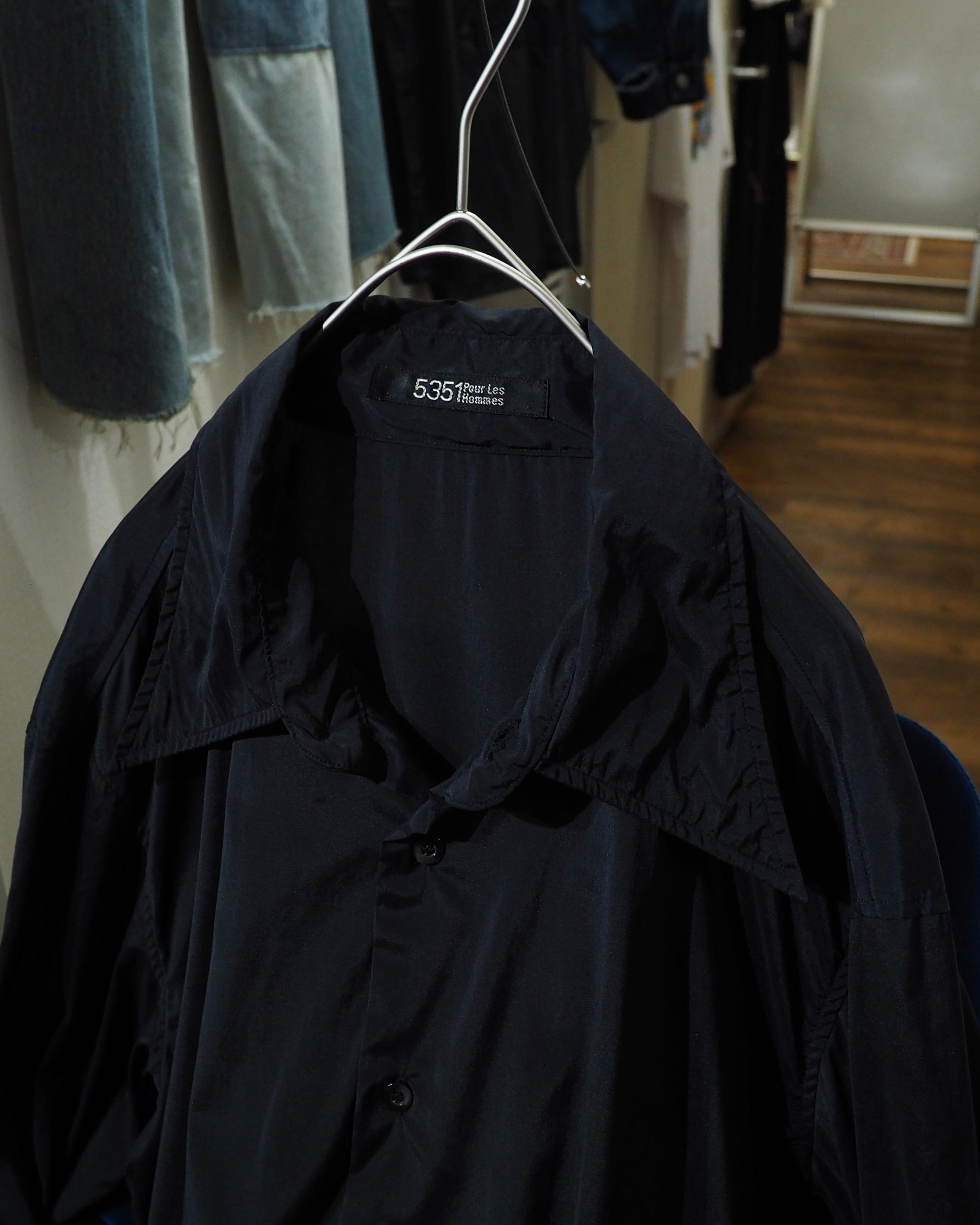 1990 - 00s " 5351 Pour Les Hommes " Black Pointed Collar Archive Drape Shirt