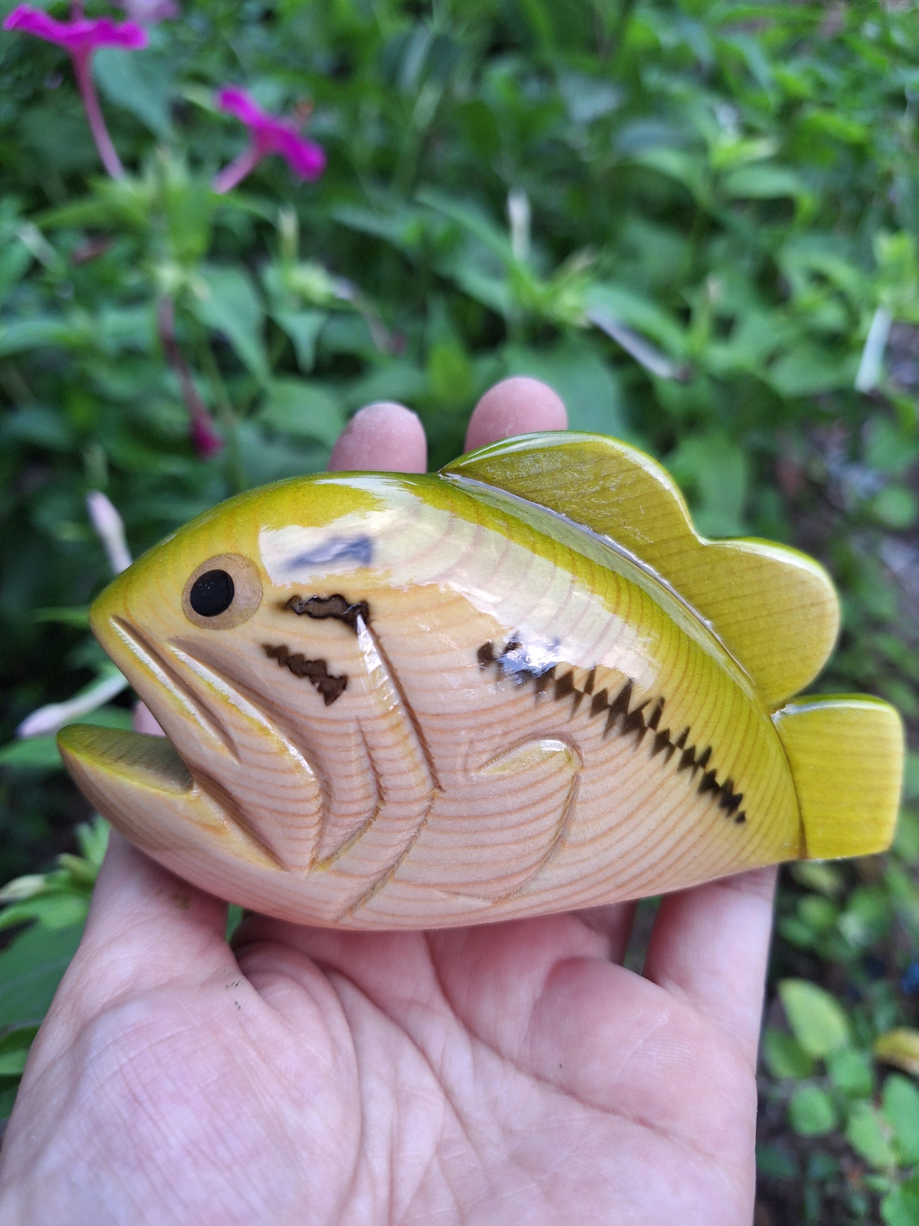 バス （ブラックバス）black bus | 工房西岡 woodcraft animals
