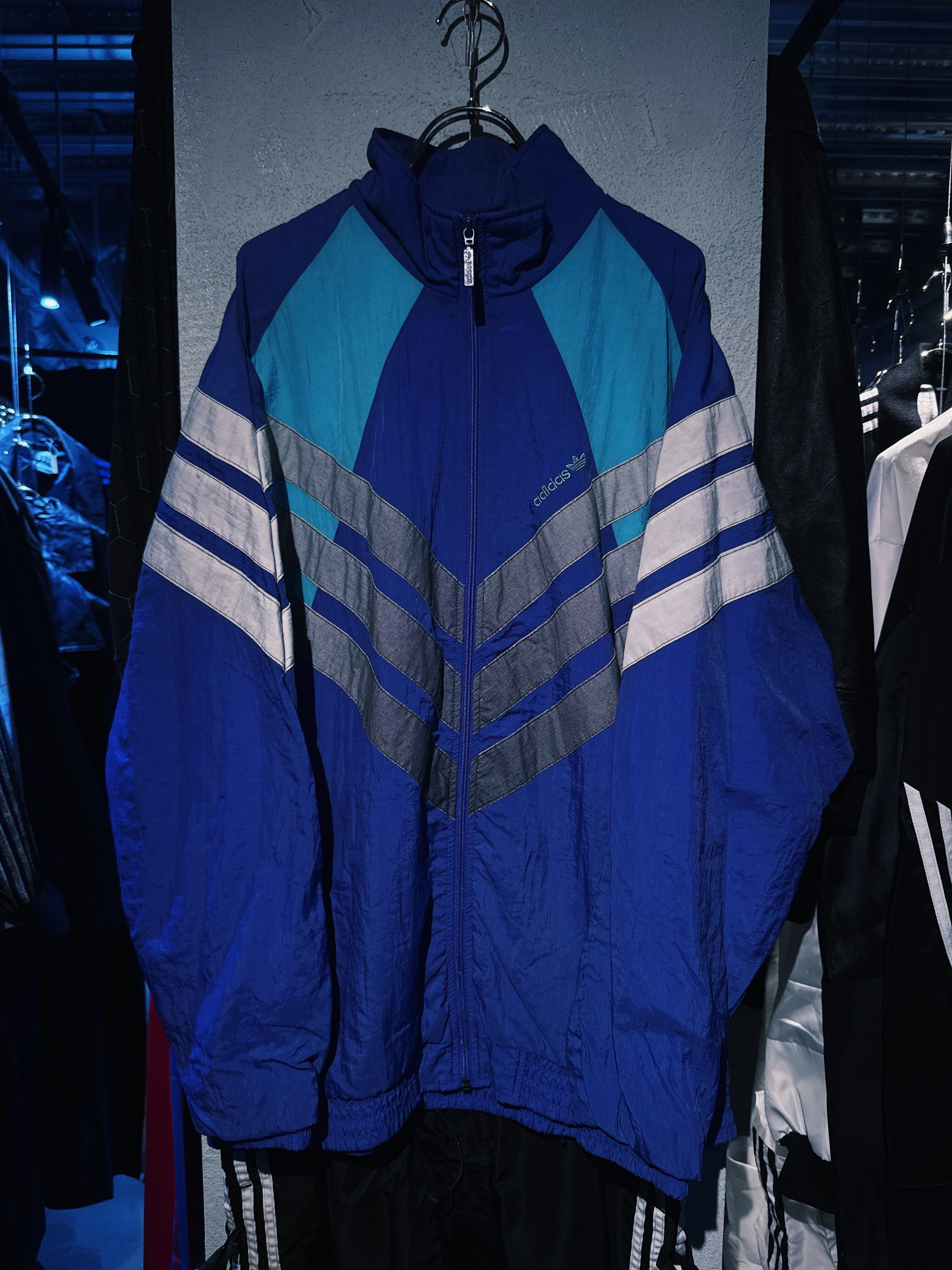 【D4C】80's vintage "adidas Originals" switching design track jacket