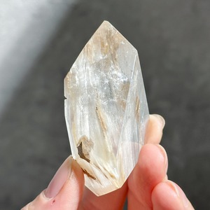 ホワイトアンフィボールインクォーツ フリーフォーム32◇White Amphiball Quartz◇天然石・鉱物・パワーストーン