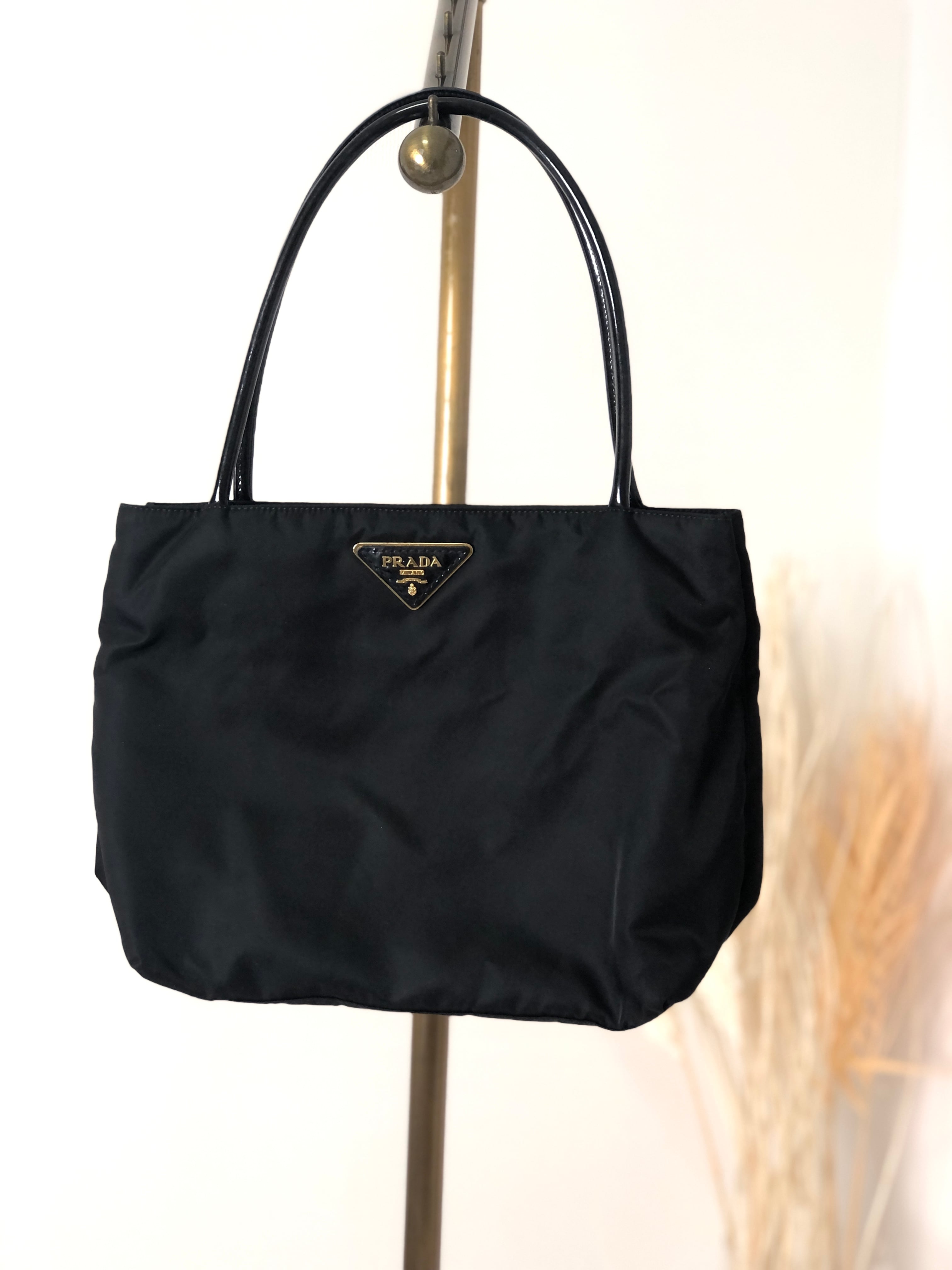 PRADA プラダ トライアングルロゴ ナイロン ハンドバッグ ブラック