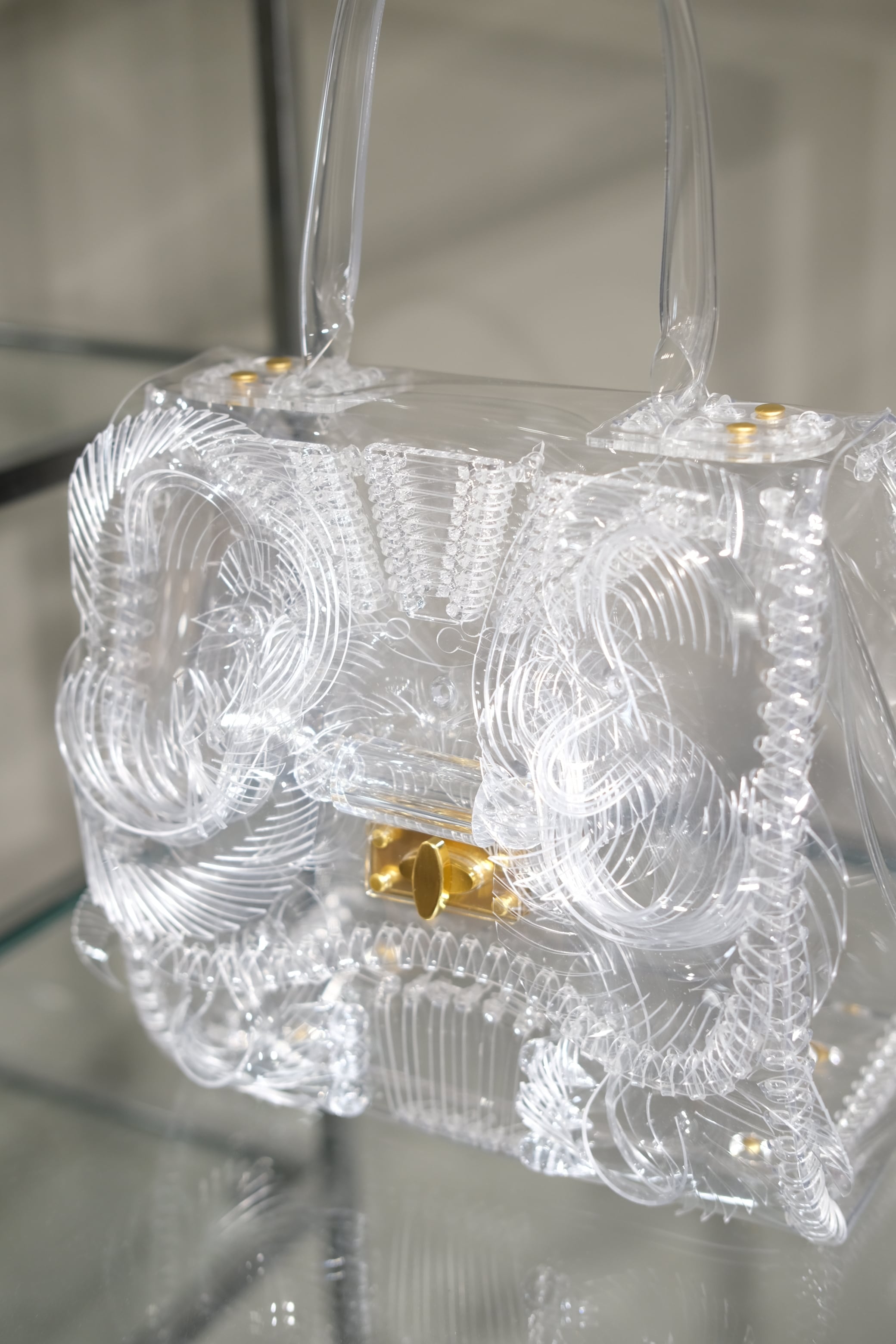 Mame Kurogouchi】Transparent Sculptural Handbag - clear - | loop