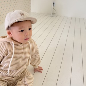 【ONU】ナチュラルボーダーフーディー beige 70~120cm 240208on