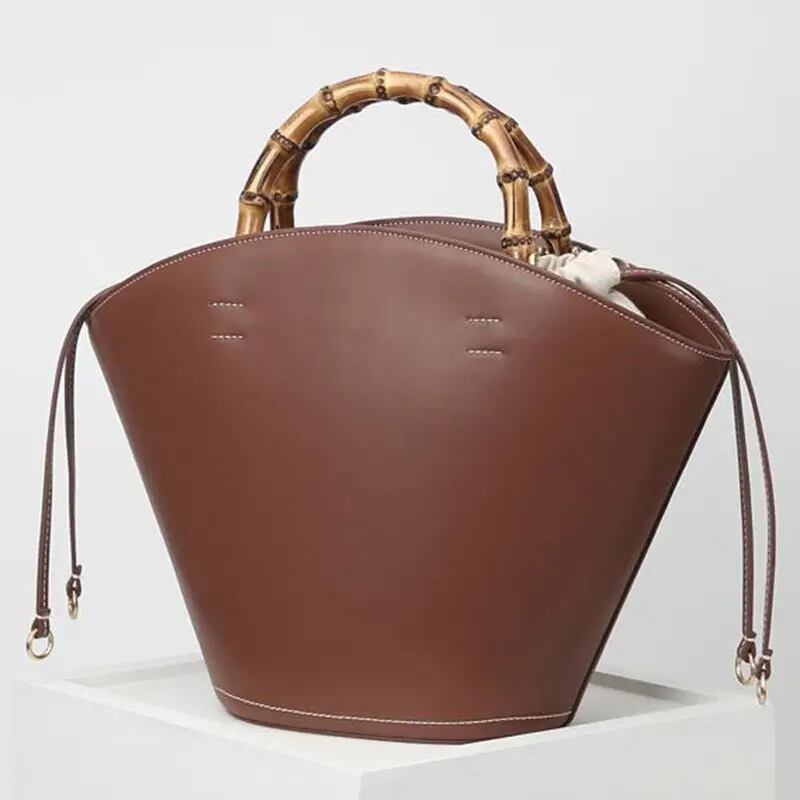 バンブーハンドルバケットバッグ