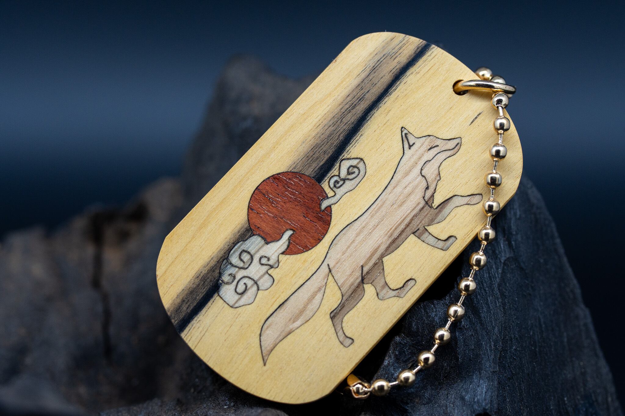 ※【魅惑の黒い紋様】 黒柿 ドッグタグ 象嵌 十五夜きつね