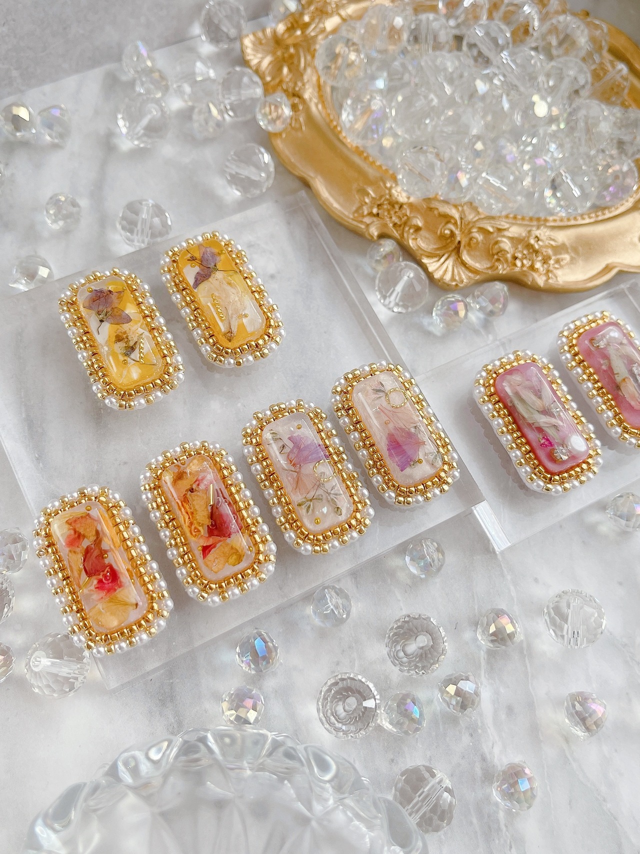 811【ﾋﾟｱｽorｲﾔﾘﾝｸﾞ】レジンビーズ刺繍 | MiRai